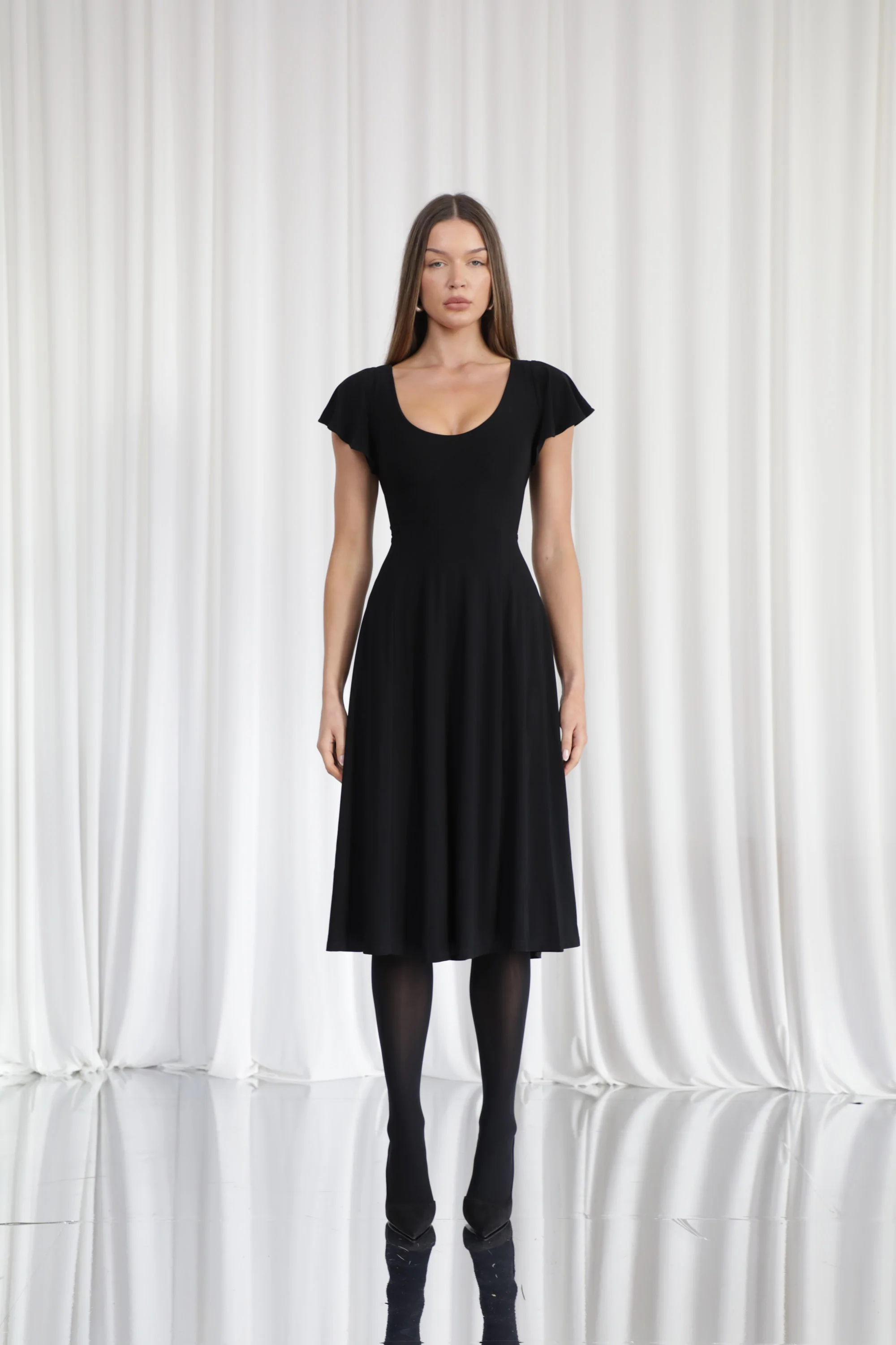 Ava Reversible Midi Dress - Image 5