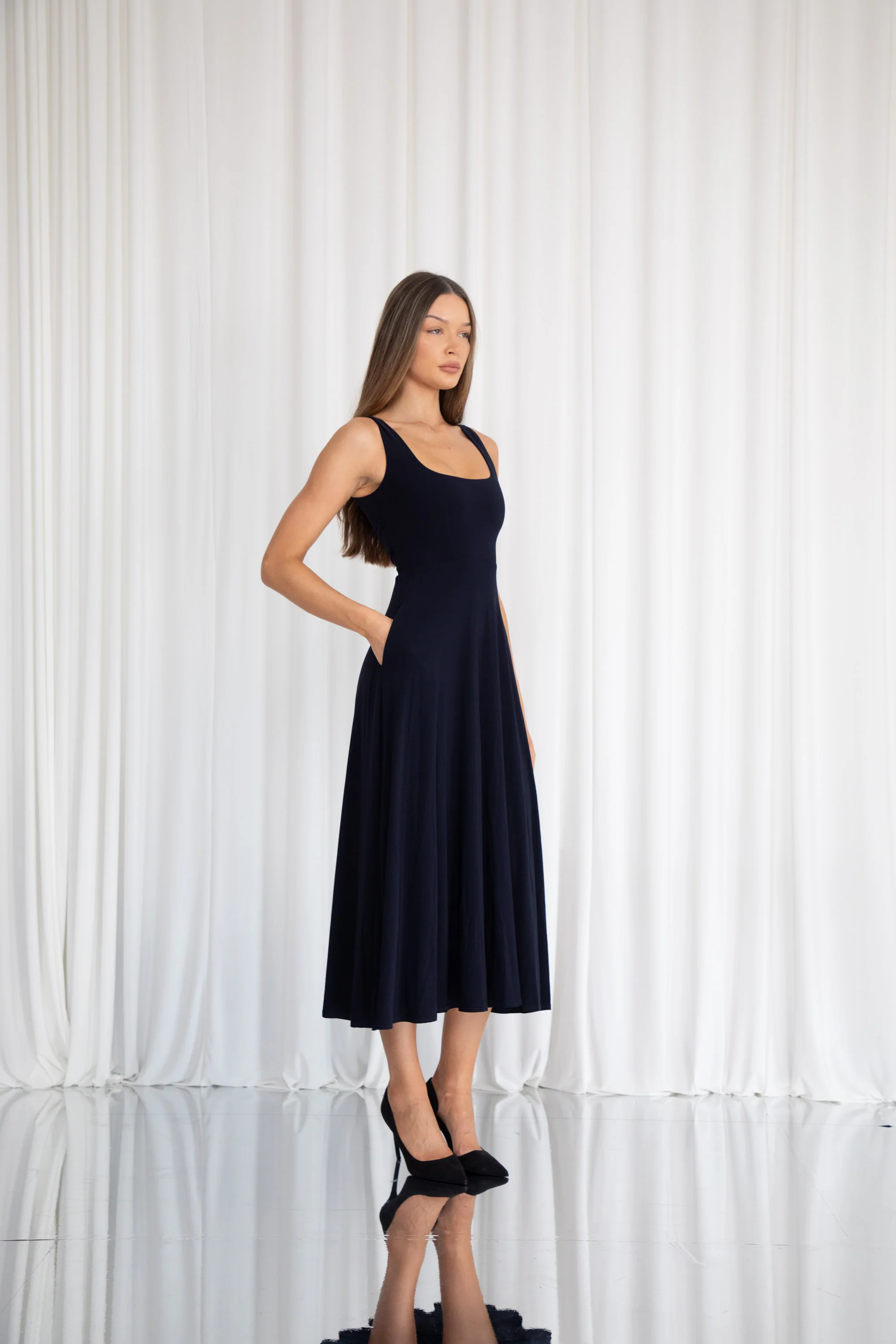 Juni Reversible Maxi Dress - Image 15