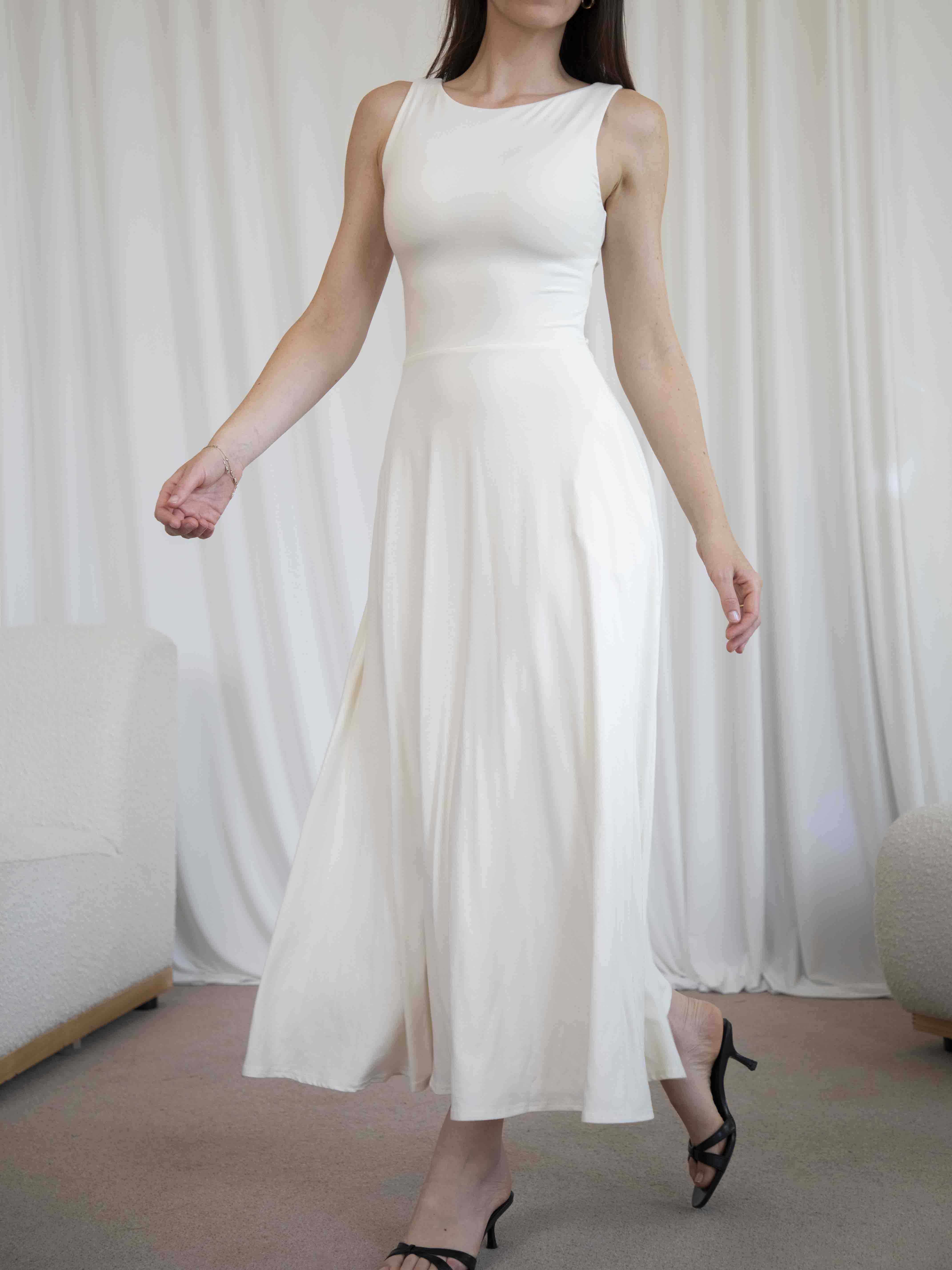 Juni Reversible Maxi Dress - Image 16