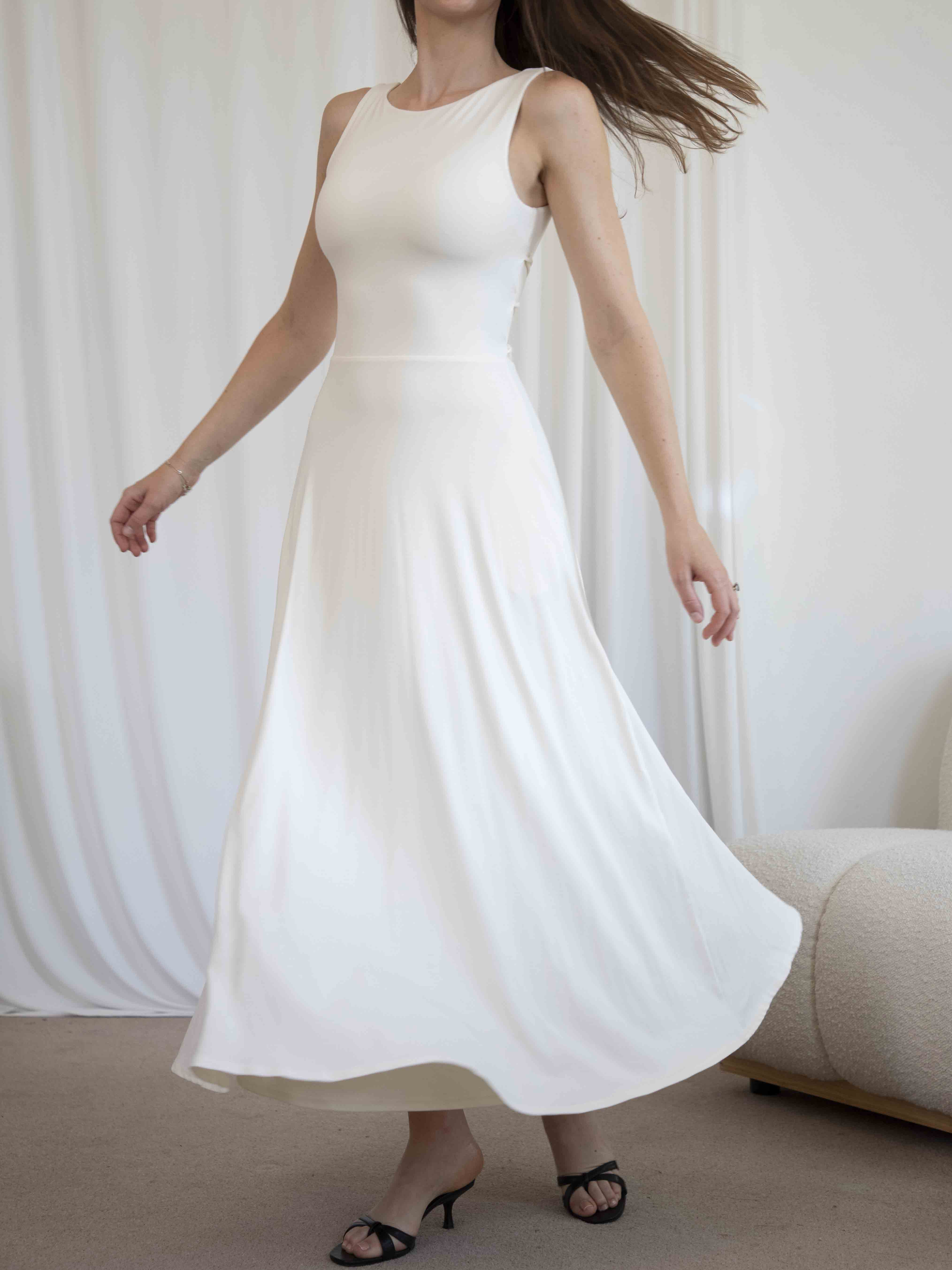 Juni Reversible Maxi Dress - Image 17